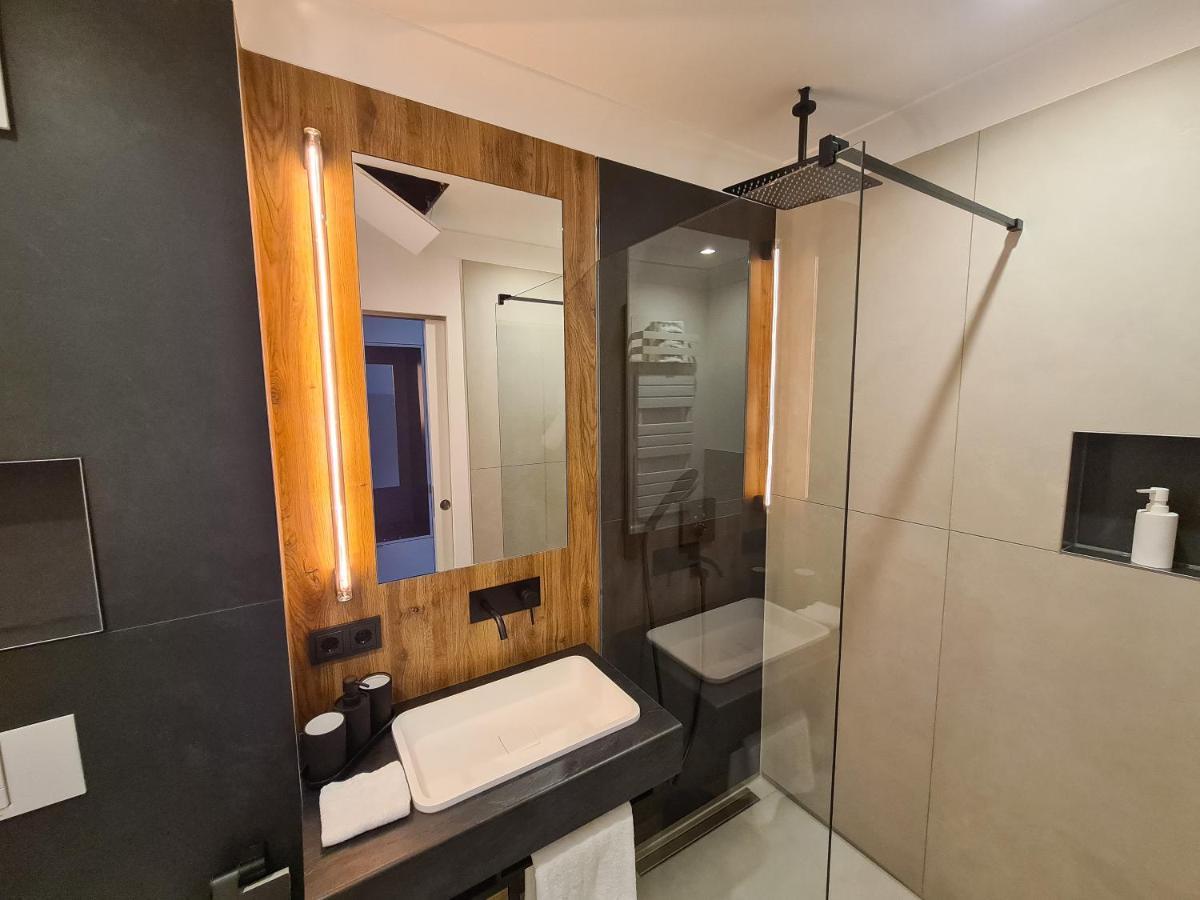 Single Room,1258893025:JPEG